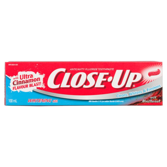 Close-Up Whitening Gel Anticavity Fluoride Toothpaste 100 ml